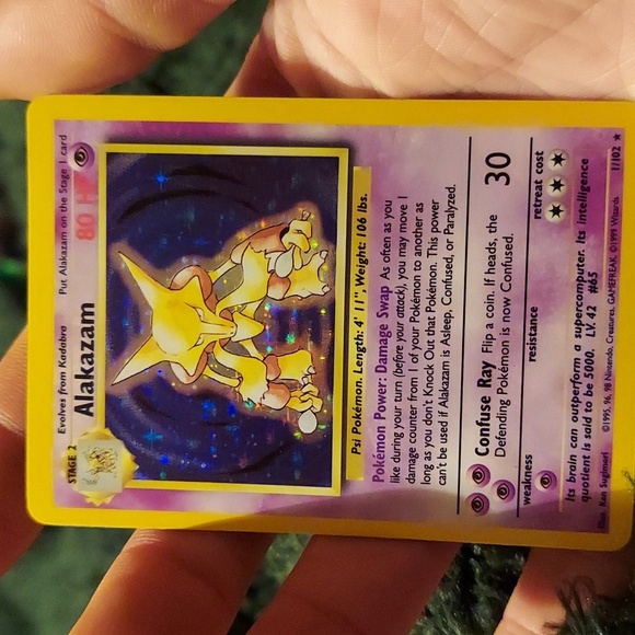Dope find! 1999 vintage alakazam holographic pokemon card!